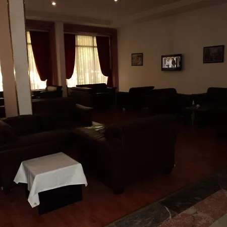 Izethan Hotel 3*