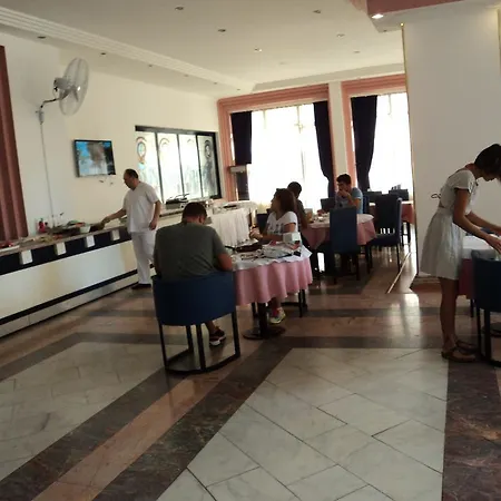 Izethan Hotel 3*