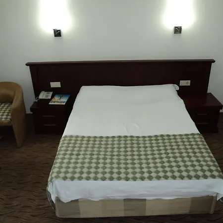 Hotel Izethan